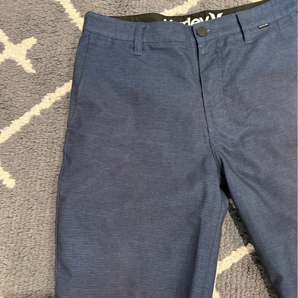 Hurley Pinstriped Golf Shorts - Picture 5 of 6